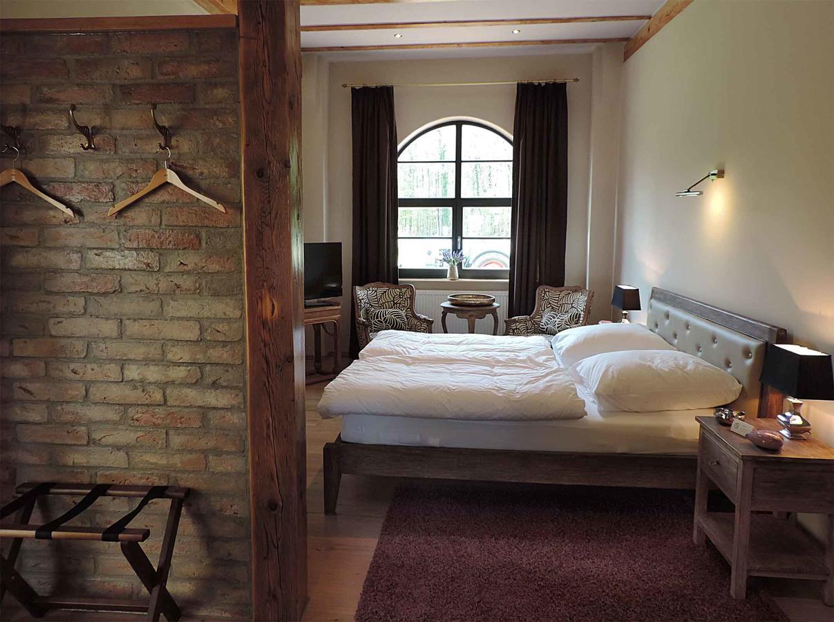 Hofgut Holzmuhle Bed & Breakfast Germersheim Exterior photo