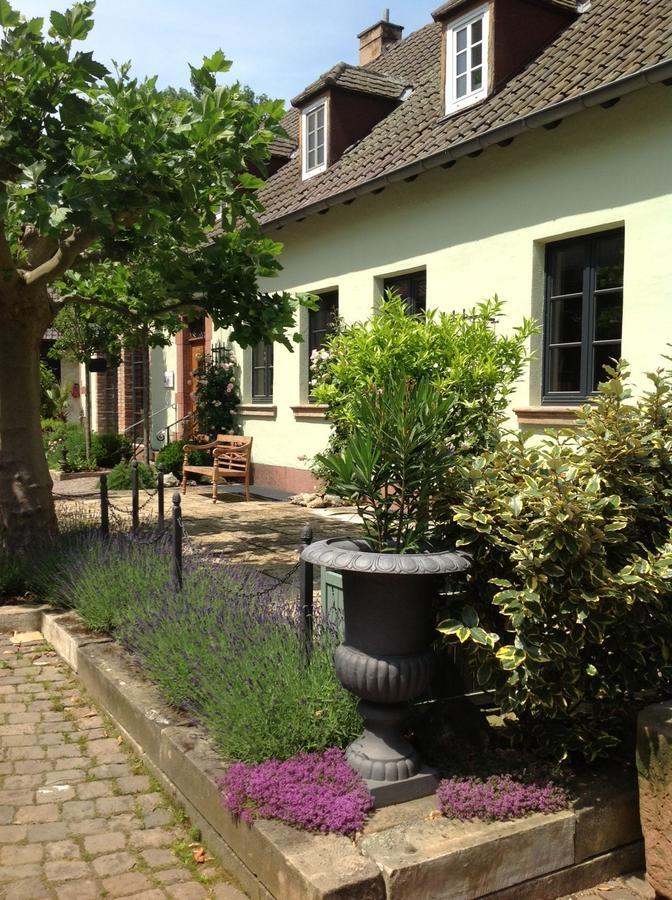 Hofgut Holzmuhle Bed & Breakfast Germersheim Exterior photo